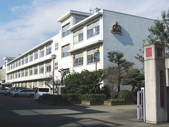 静岡市立大里中学校